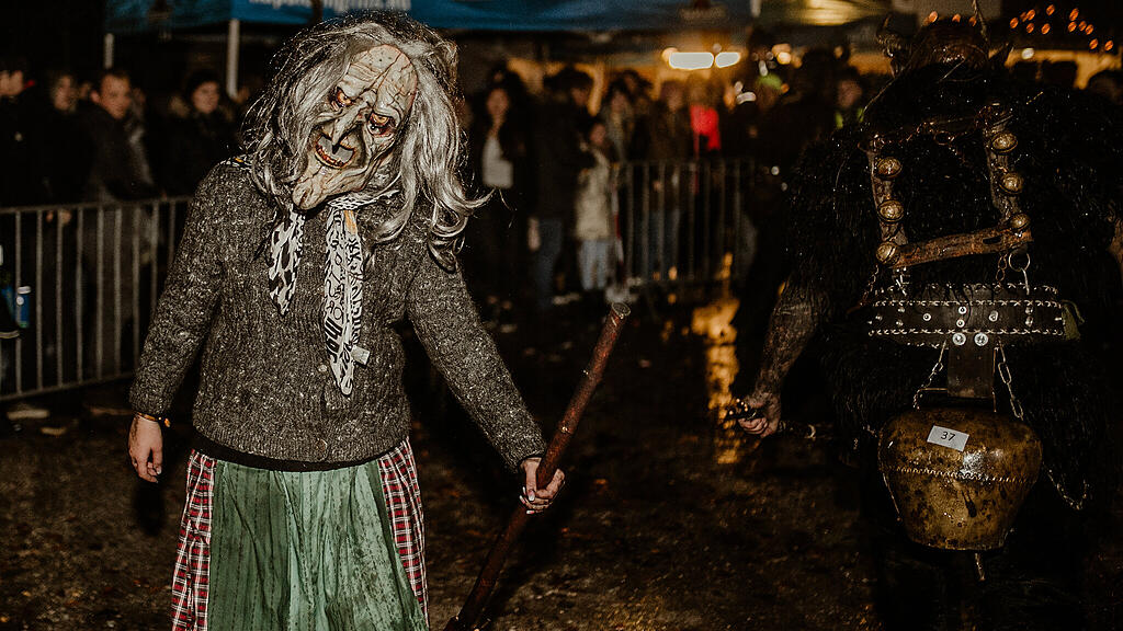 Hallwanger Perchtenlauf
