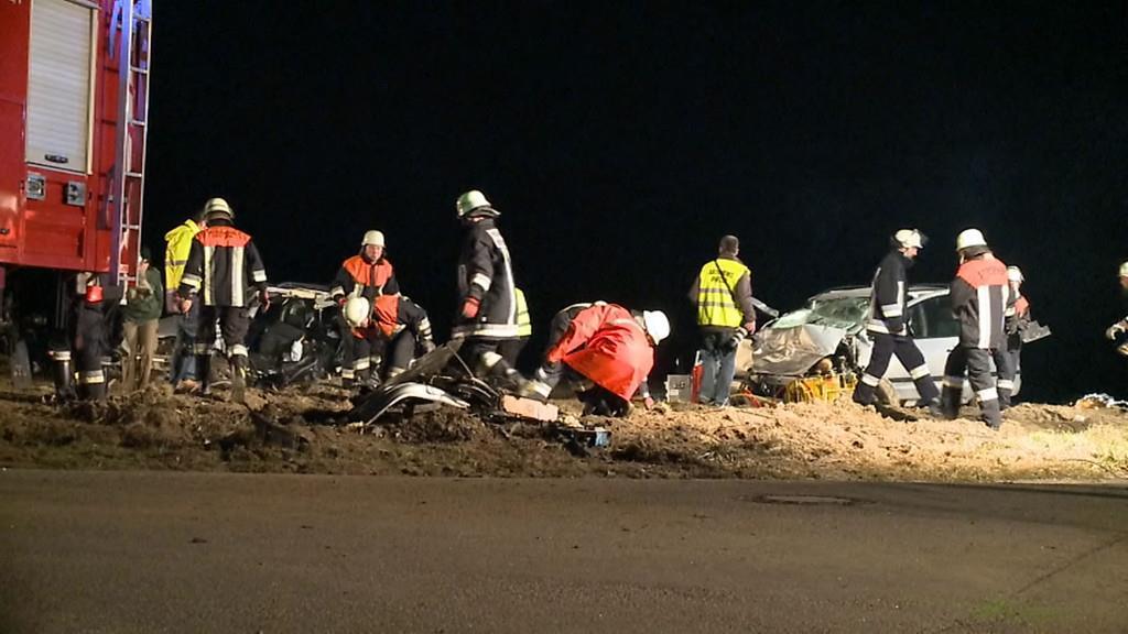 Zwei Tote bei Crash in Tacherting
