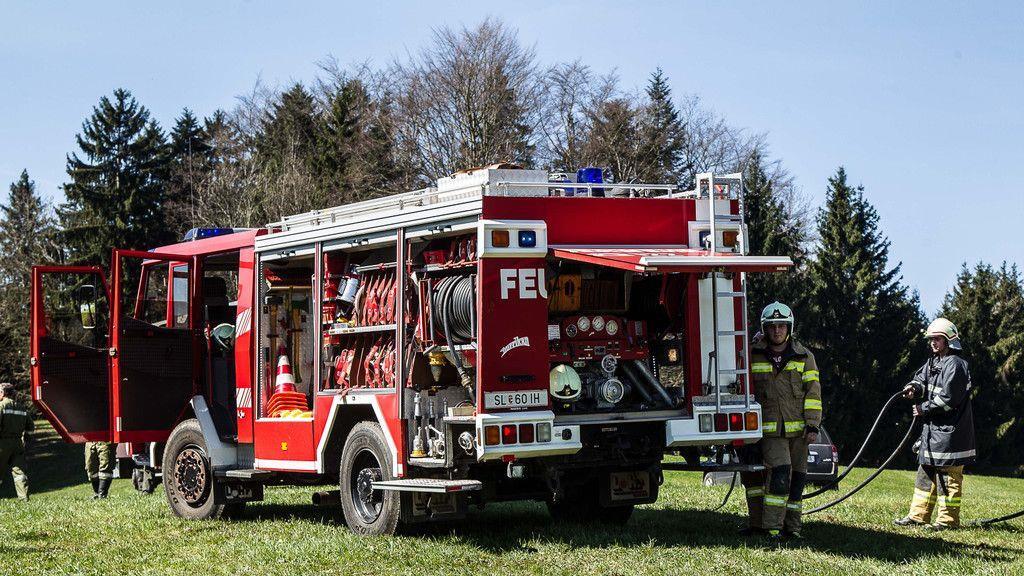Heckenbrand in Henndorf