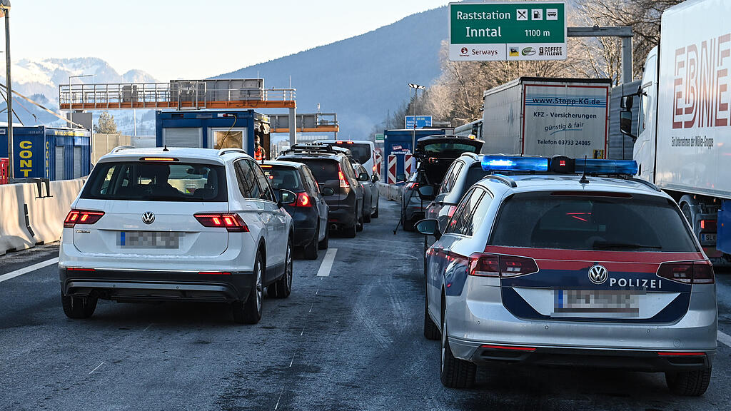 Tirol-Sperrzone: Kontrollen in Kufstein