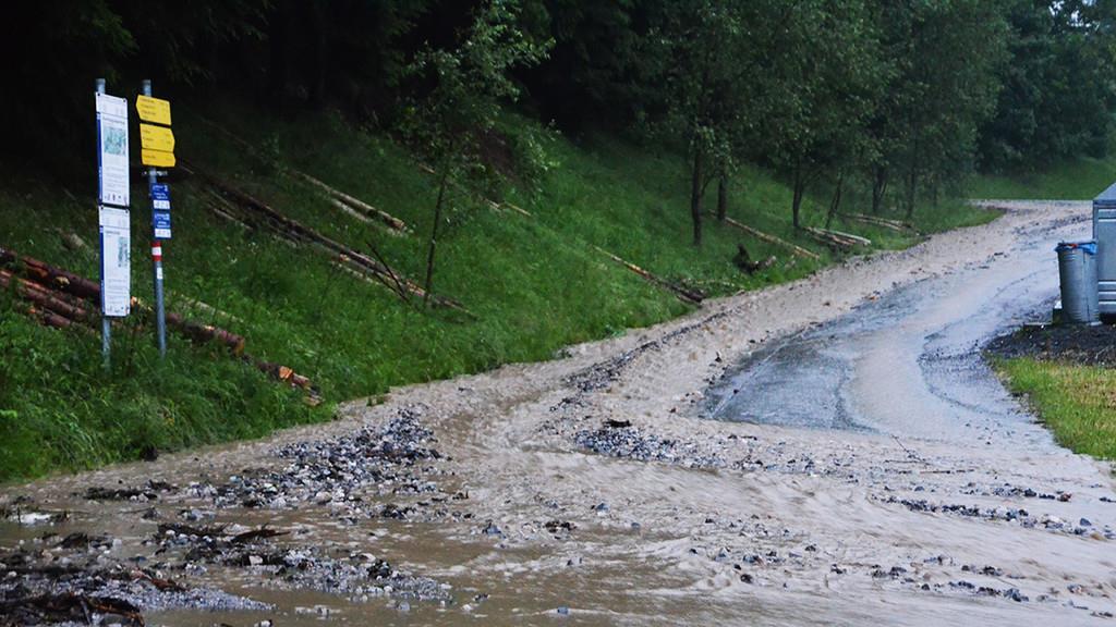 Feuerwehren nach Starkregen im Pongau im Einsatz