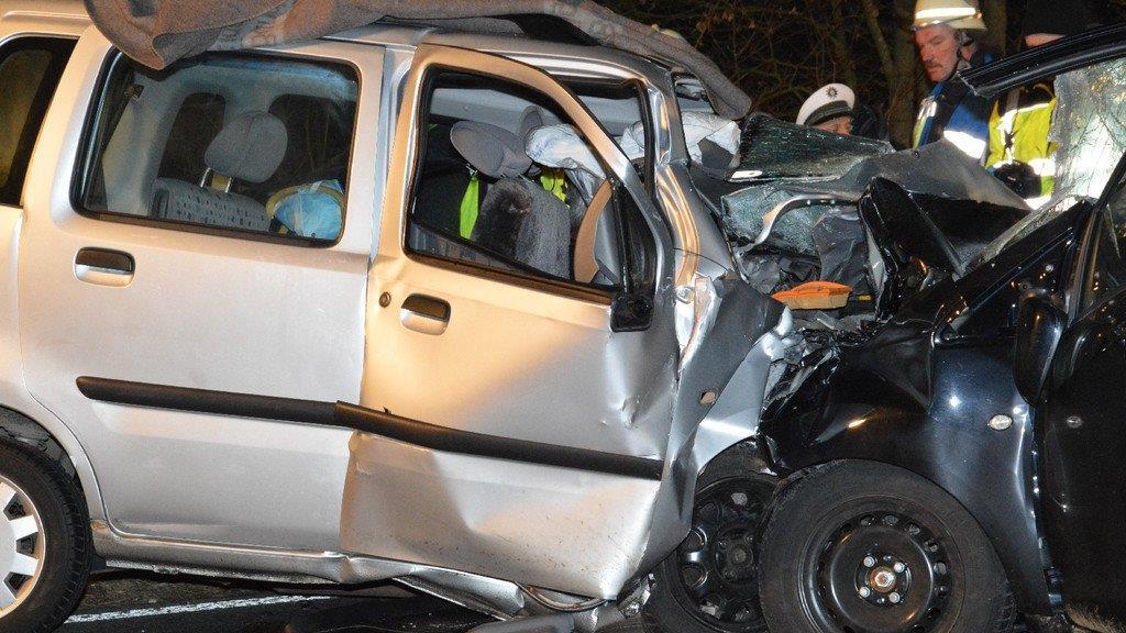 Tödlicher Crash auf B20
