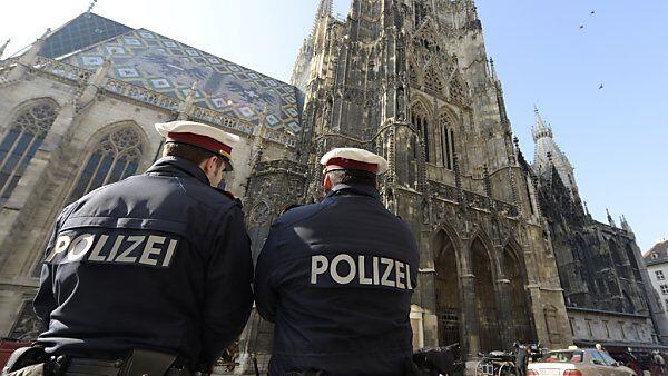 Mehr Polizisten auf der Straße