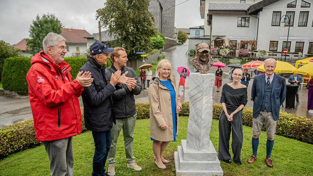 Büste von Niki Lauda enthüllt