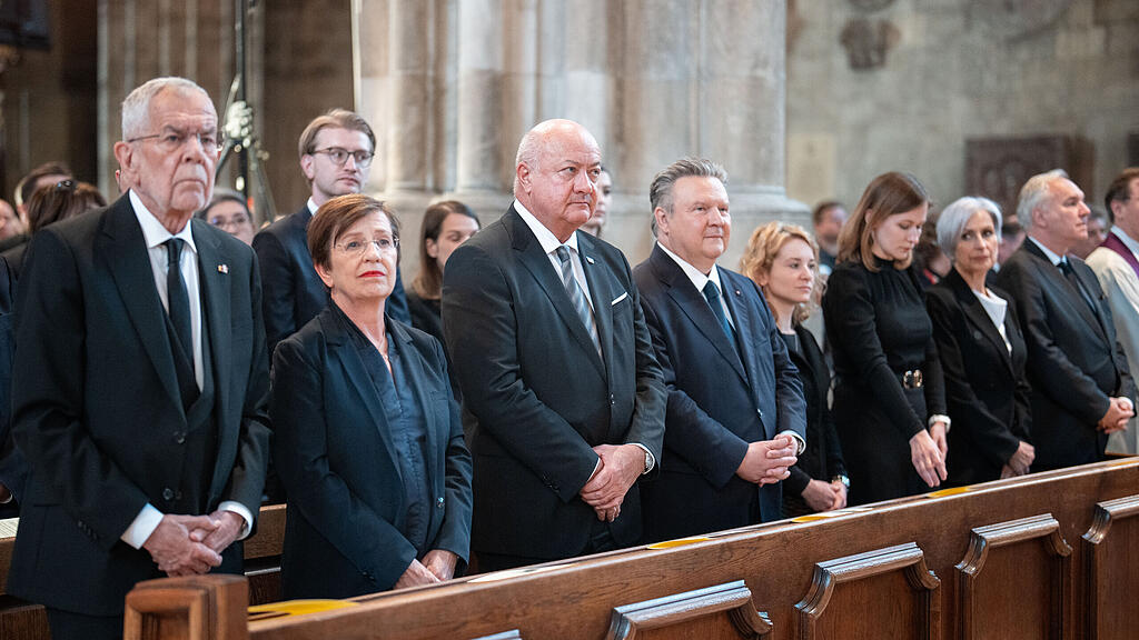 TRAUERGOTTESDIENST FR VERSTORBENEN PAPST FRANZISKUS
