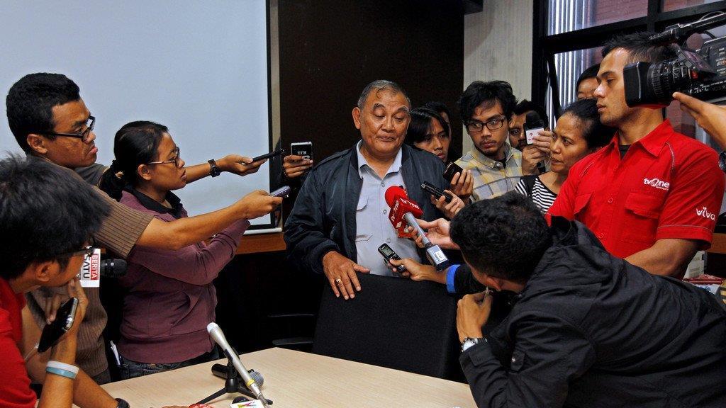 Suche nach AirAsia-Flug QZ8501 geht weiter