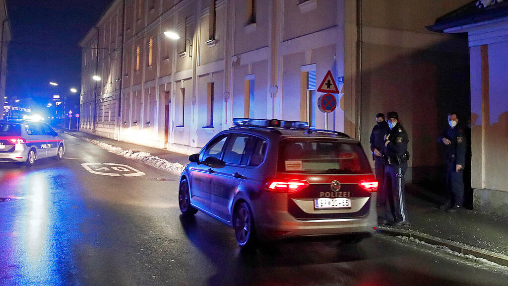 Großeinsatz in Klagenfurt nach Messerattacke