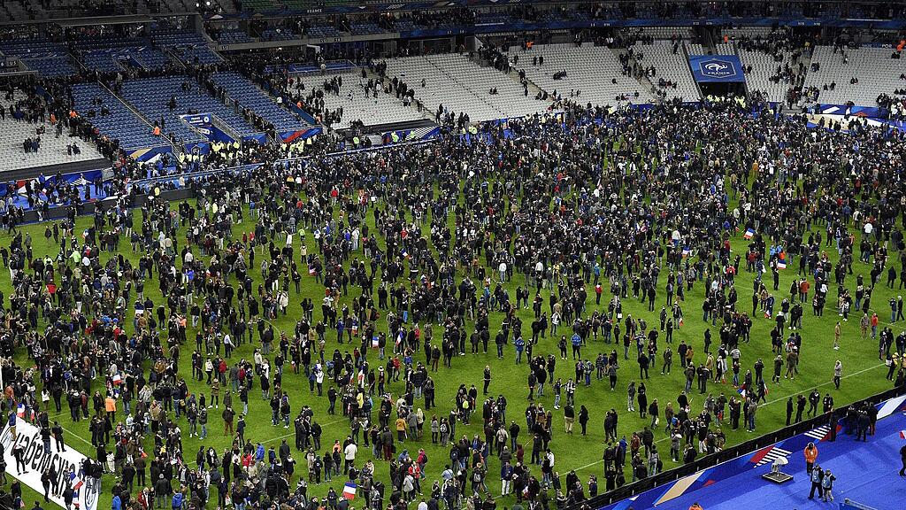 Nach den Terroranschlägen in Paris werden die Sicherheitsmaßnahmen massiv erhöht.