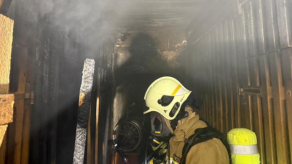 Kellerbrand in Hallein: 20 Personen evakuiert