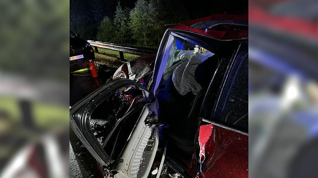 Frontalcrash auf B164 in Dienten