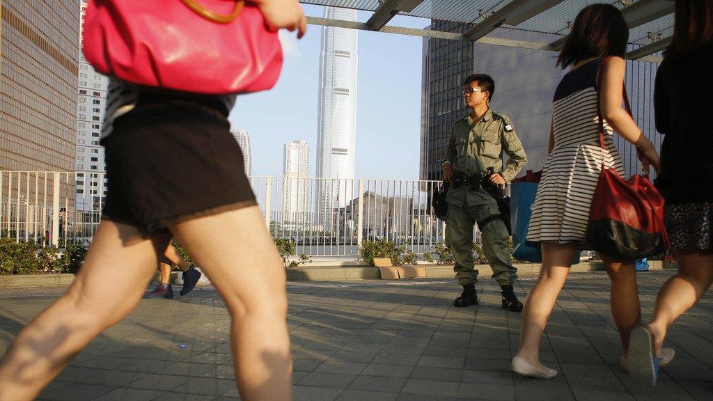 Demonstranten legen Hongkong lahm