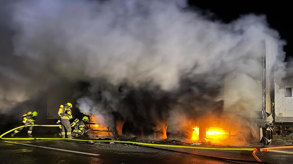22 Tonnen Käse bei Lkw-Brand vernichtet