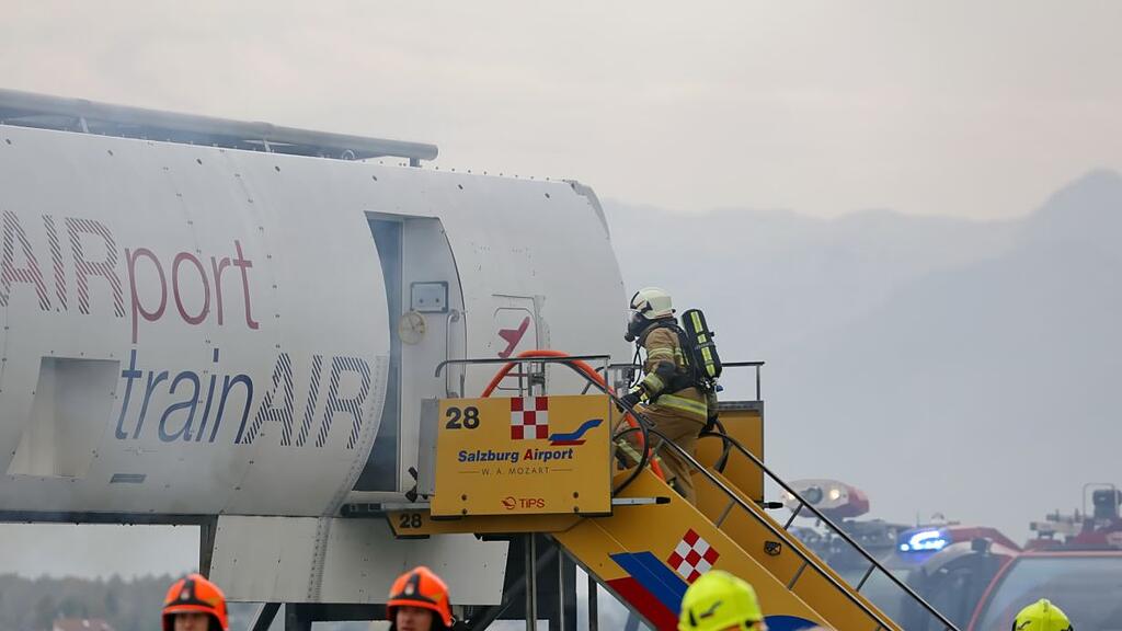 Große Übung am Salzburger Flughafen