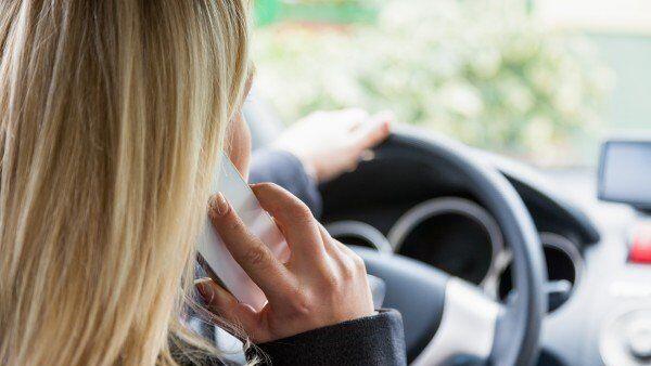 Beim Autofahren sind laut ASFINAG vier Regeln zu beachten.