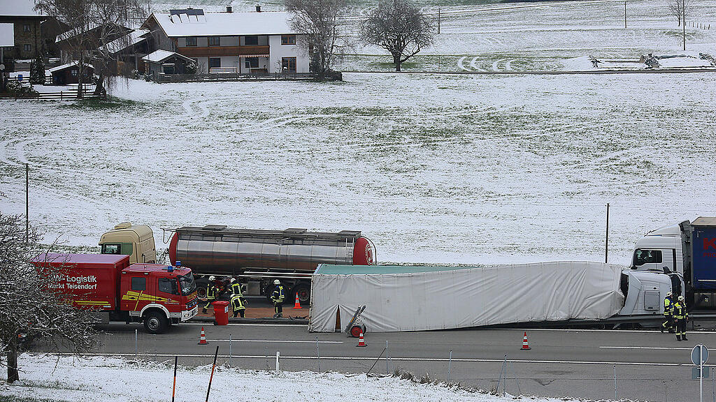 Lkw-Unfall A8