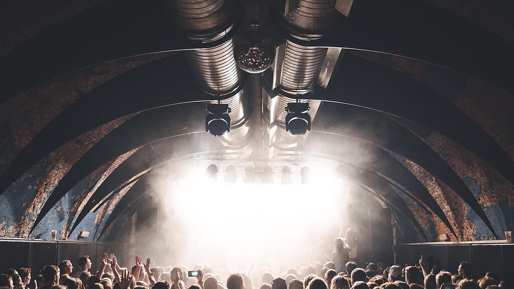 FOLKSHILFE & BLECHSALAT im Rockhouse Salzburg