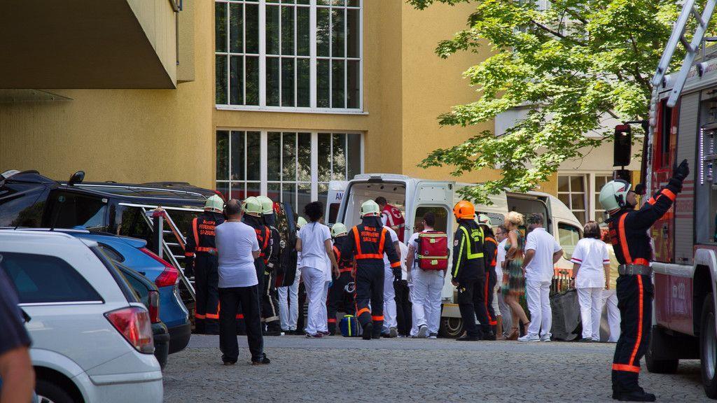 Pkw-Überschlag in Privatklinik
