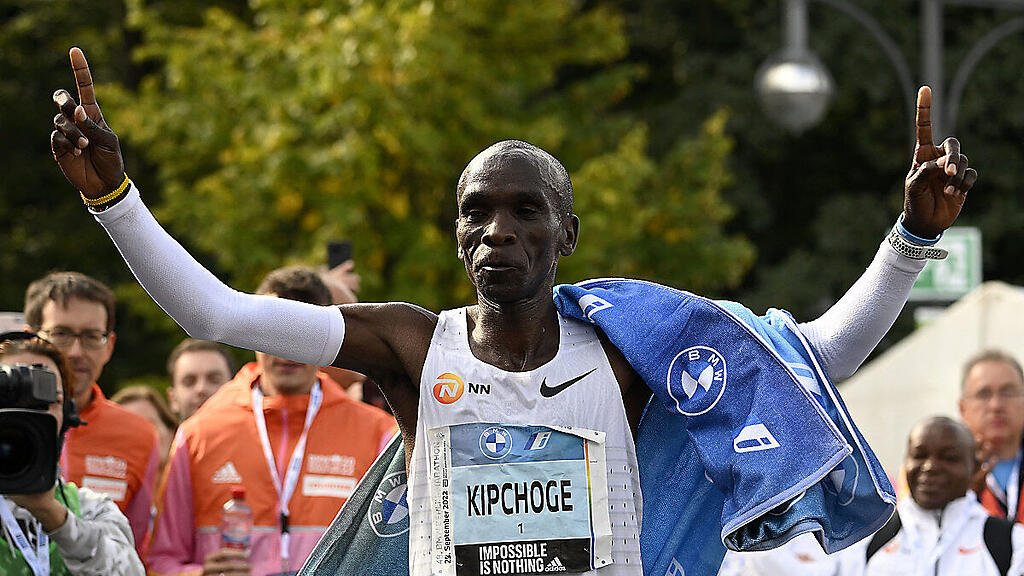 Kipchoge läuft in Berlin wieder zum Weltrekord
