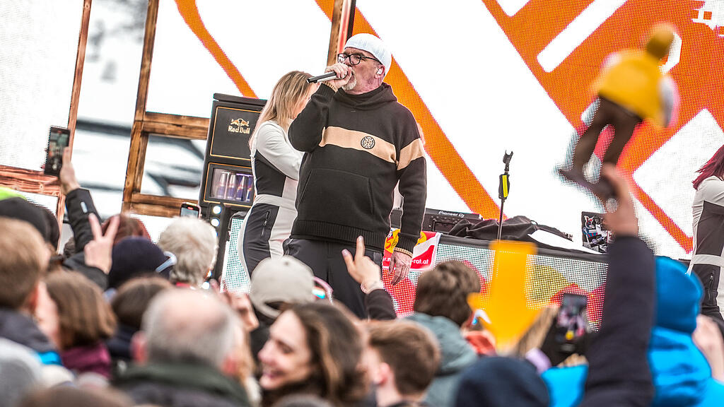 DJ \u00d6tzi Gipfeltour in Alpendorf