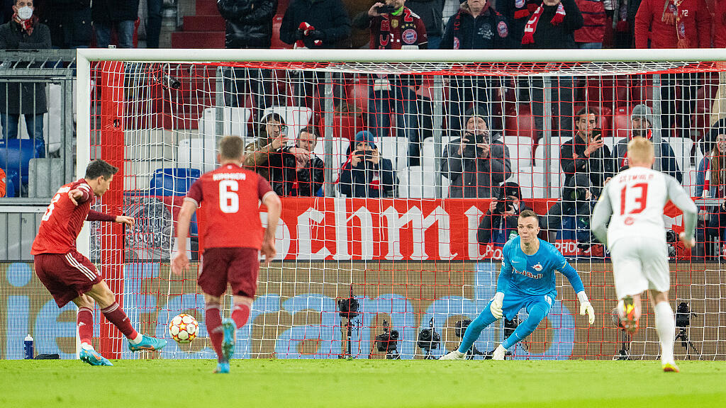 FUSSBALL UEFA CHAMPIONS LEAGUE - ACHTELFINALE FC BAYERN MÜNCHEN - FC RED BULL SALZBURG =(4).jpg
