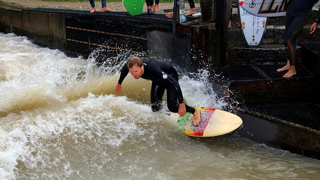 ALMjam 2022 - Surf Testival und Contest vom Anf\u00e4nger zum Fortgeschrittene Surfer\/innen