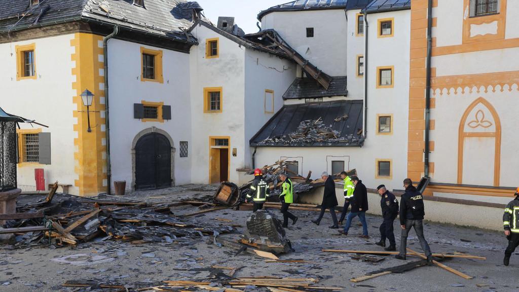 Sturm beschädigt Festung: Bilder von der Festung
