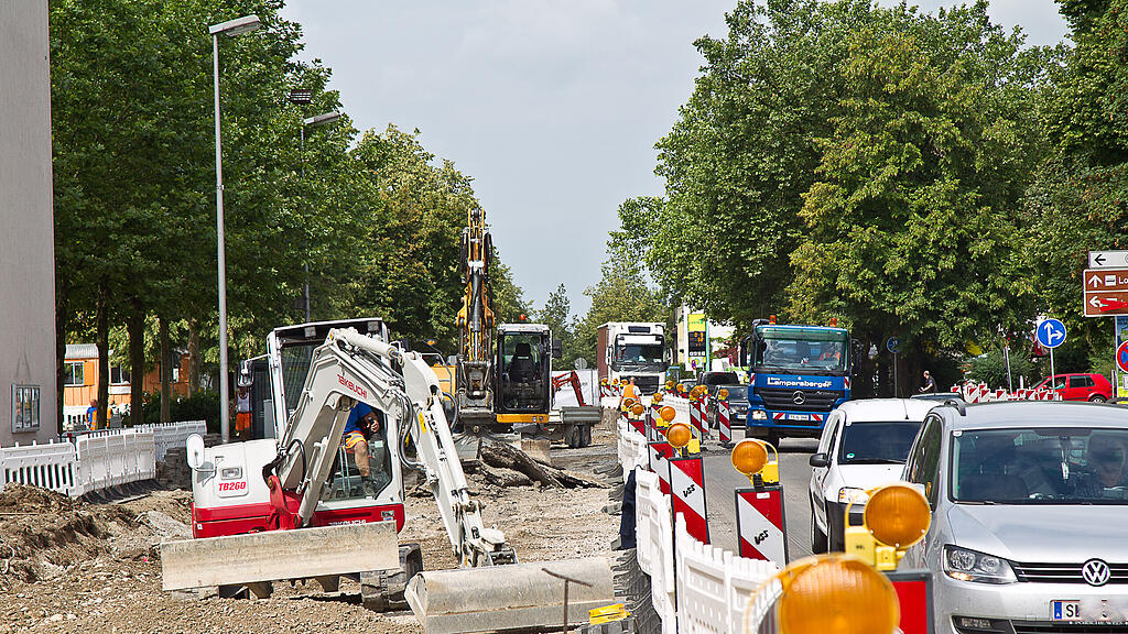 In Salzburg wird im Sommer fleißig gebaut. (Archivbild)