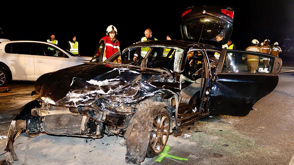 Unfall auf B1 in Neumarkt