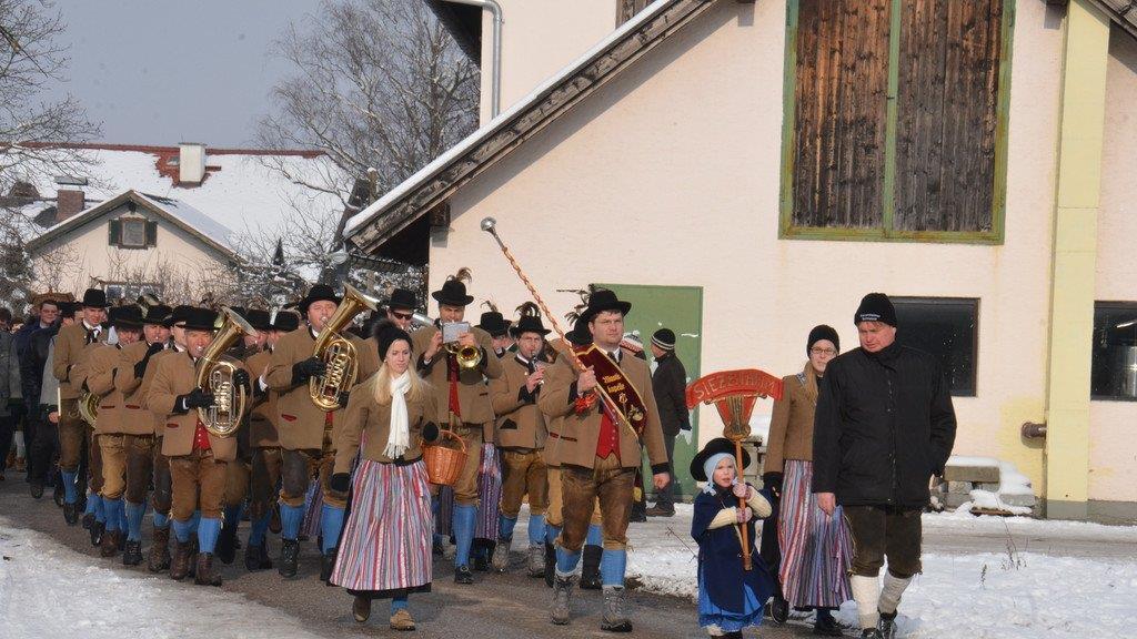 Gemeindeschnalzen in Wals-Siezenheim