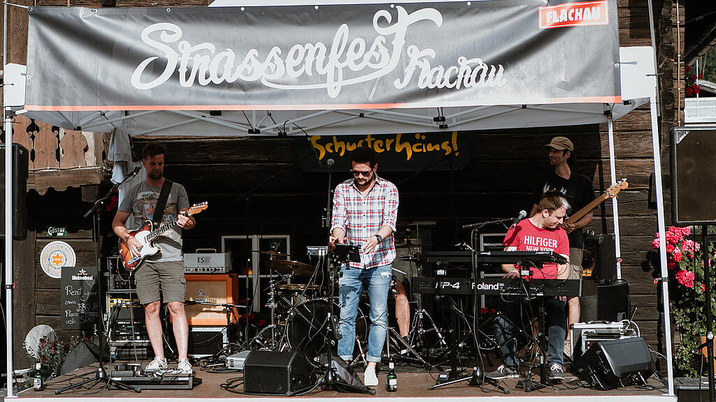Stra\u00dfenfest Flachau