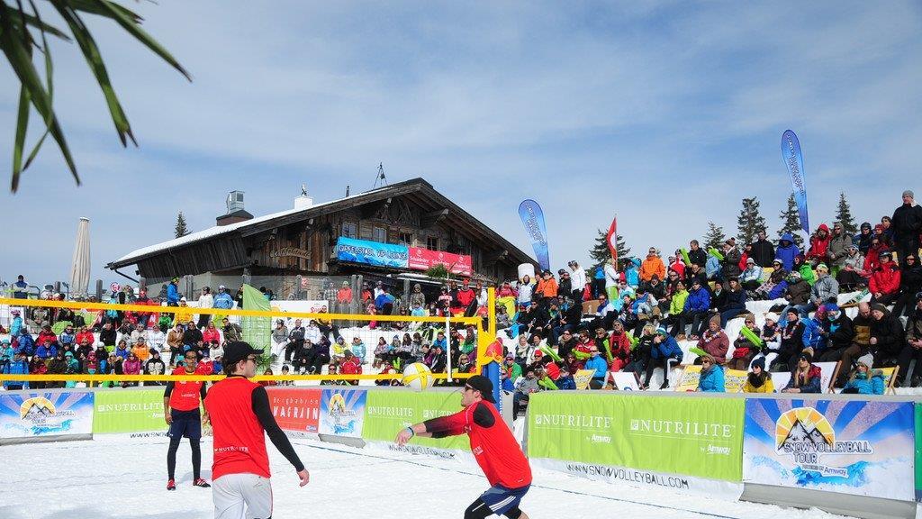 Snow-Volleyball in Wagrain, II
