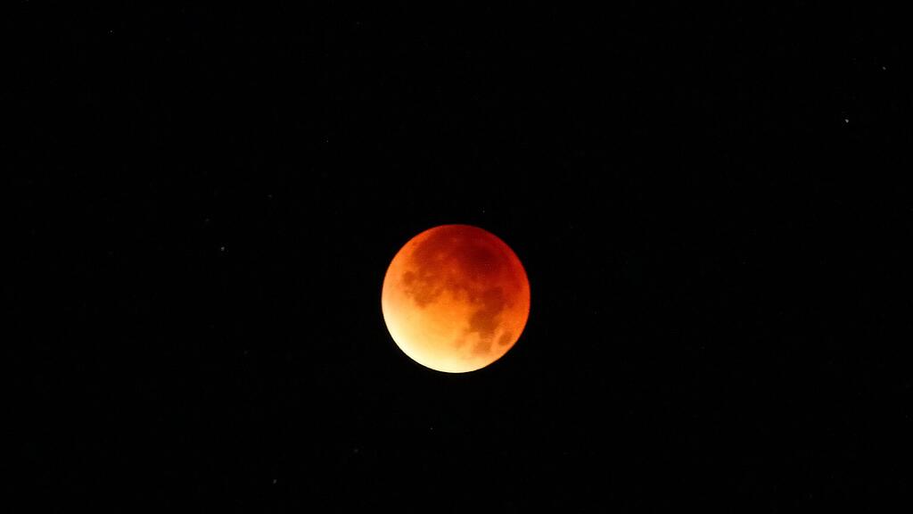 Super-Blutmond über Salzburg.