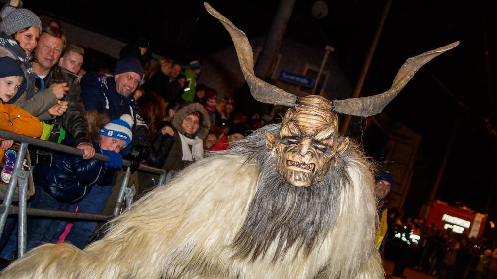 Gnigler Perchtenlauf