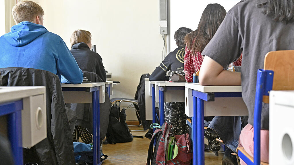 Schule, Schulklasse, Unterricht, SB