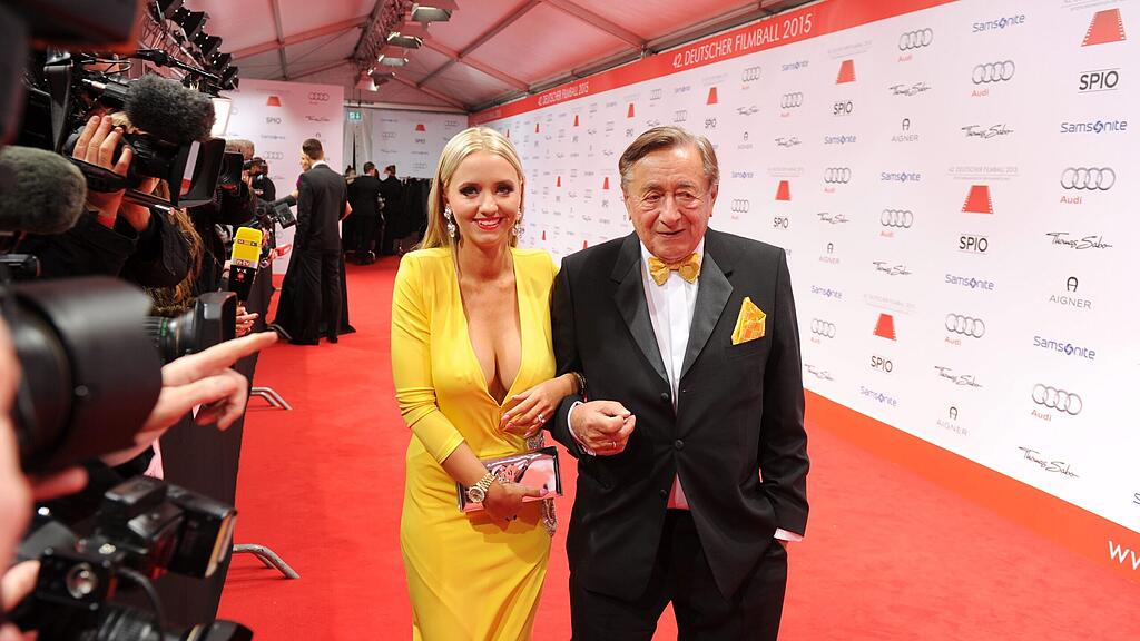 Lugner und "Spatzi" am Deutschen Filmball.