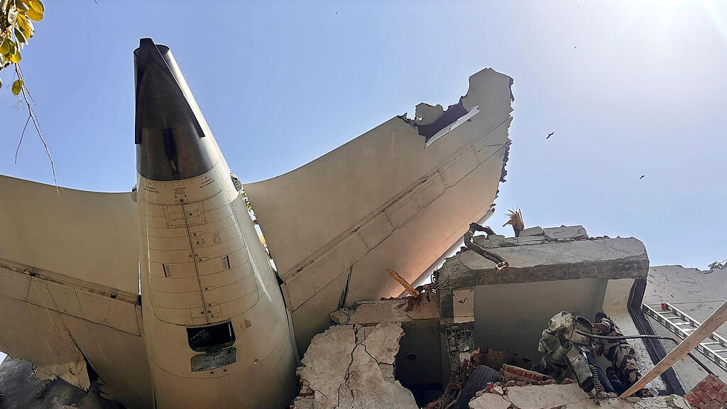 India Plane Crash