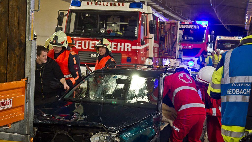 Feuertaufe: Großübung im Lieferinger Tunnel