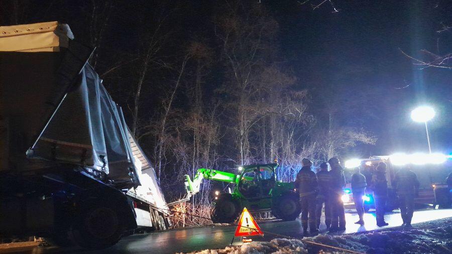 Lkw-Bergung FF Golling