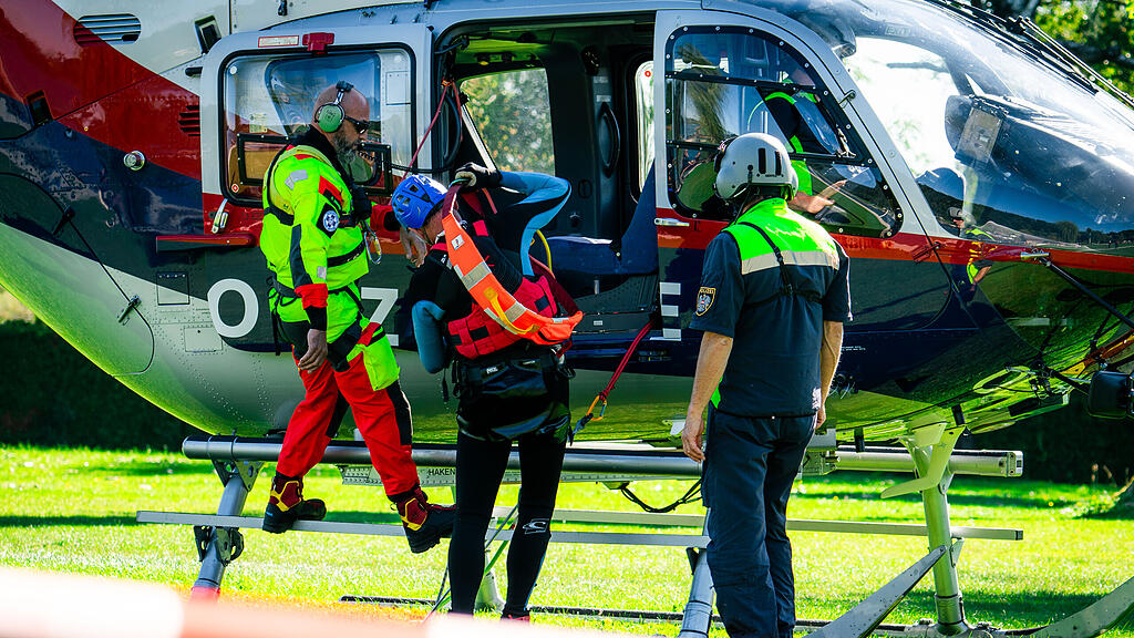 Übungstag der Wasserrettung und Flugpolizei am Obertrumer See