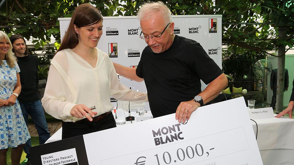 Die Französin Gisele Vienne erhält im Rahmen der Salzburger Festspiele den mit 100.000 Euro dotierten YPD-Award.