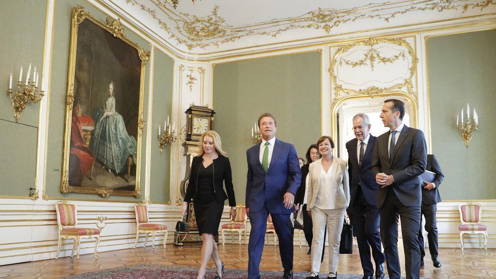 Arnold Schwarzenegger in der Wiener Hofburg