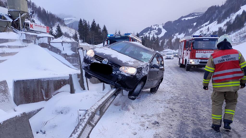 Pkw-Unfall mit drei Autos in Rauris