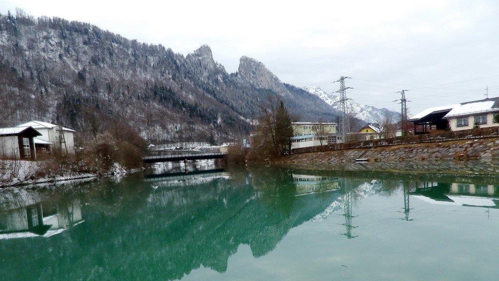 Blick über die Salzach in Hallein