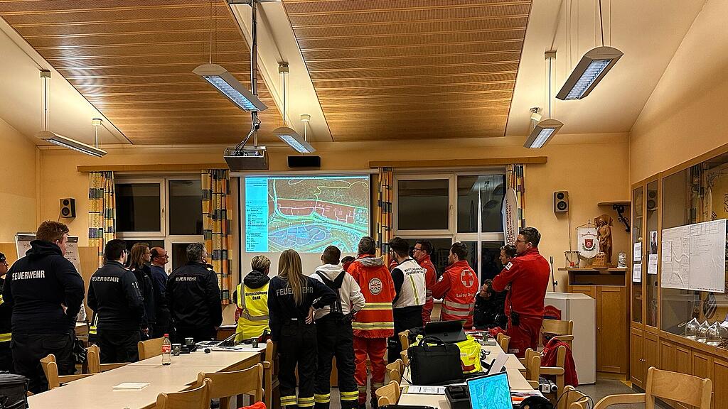 Suchaktion in Vöcklbruck