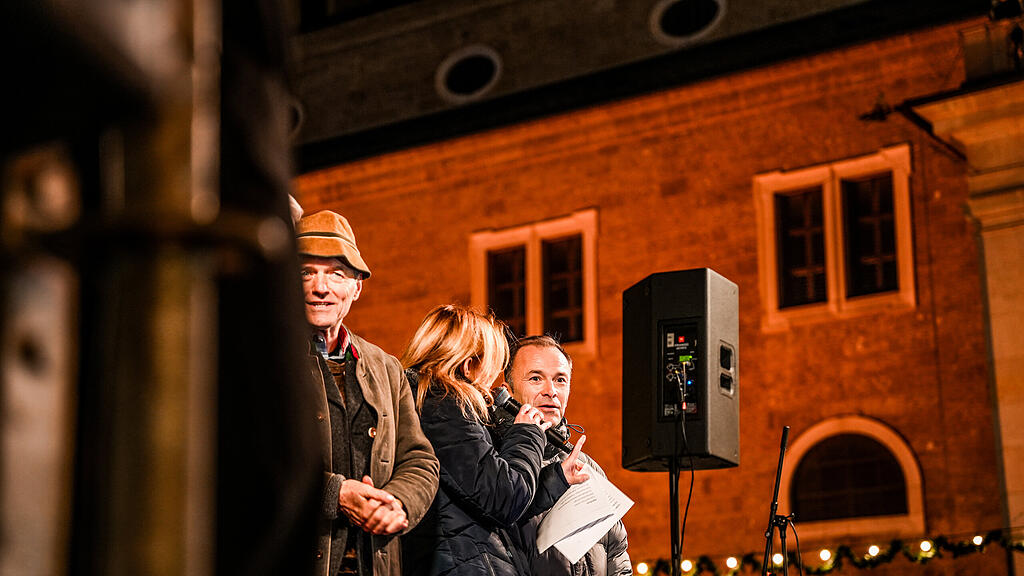Impressionen der Christkindlmarkt Er\u00f6ffnung