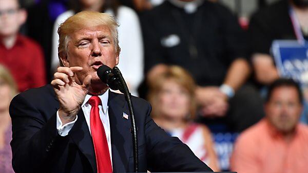 Trump will weiter am Mauerbau festhalten