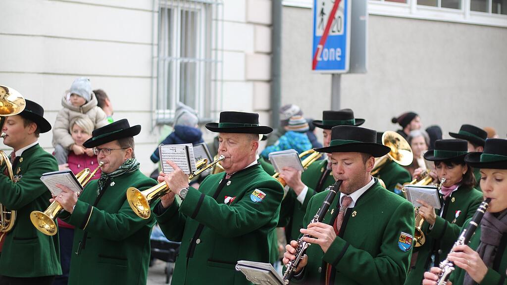 Gro\u00dfer Pongauer Perchtenlauf - Bischofshofen