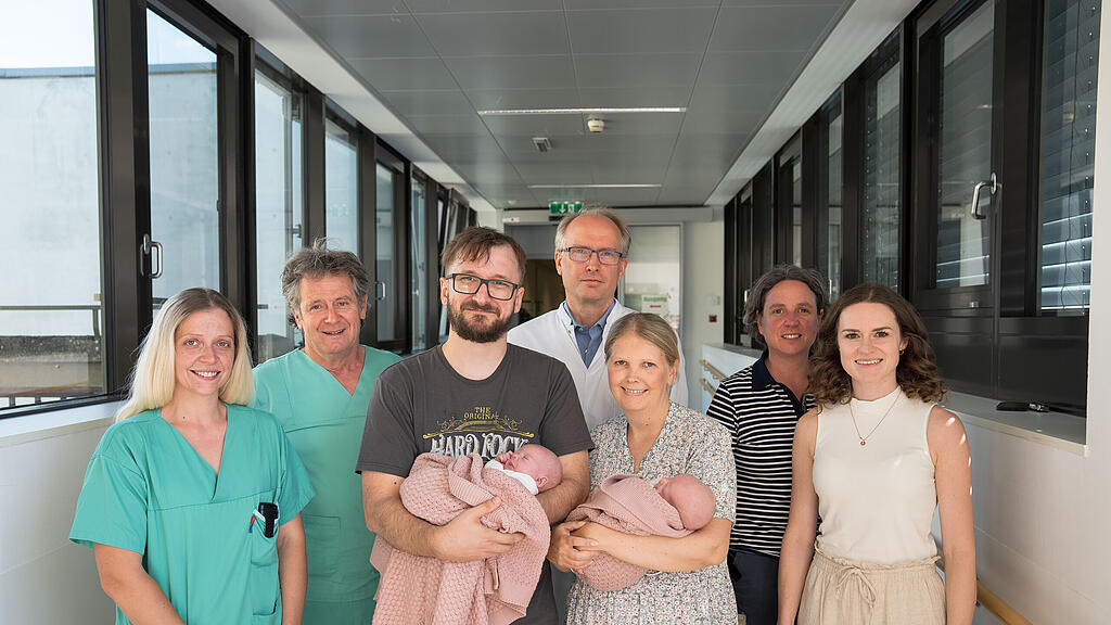 Geburtsfehler: Zwillinge an SALK operiert