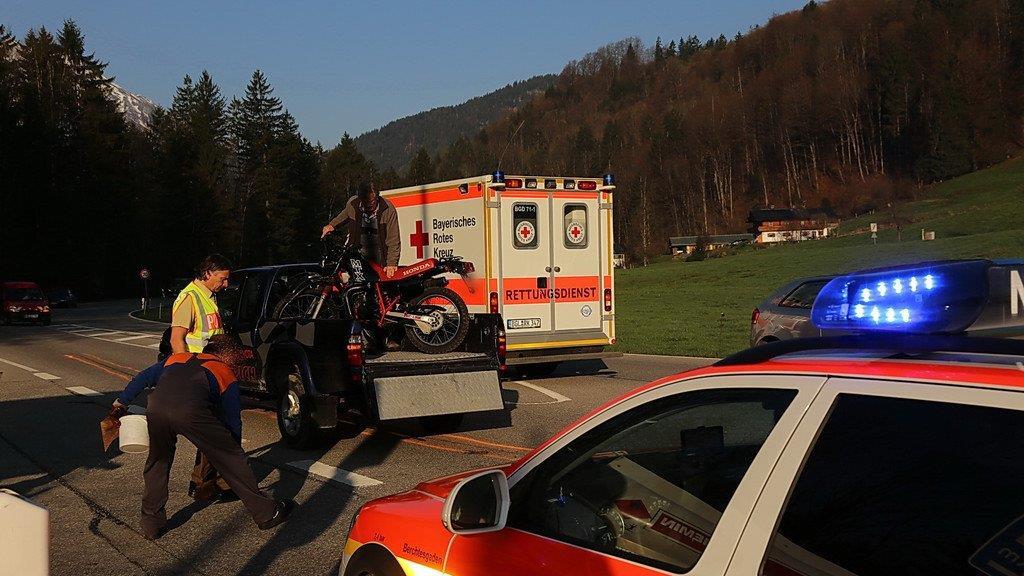 B305: Lkw übersieht Motorradfahrer