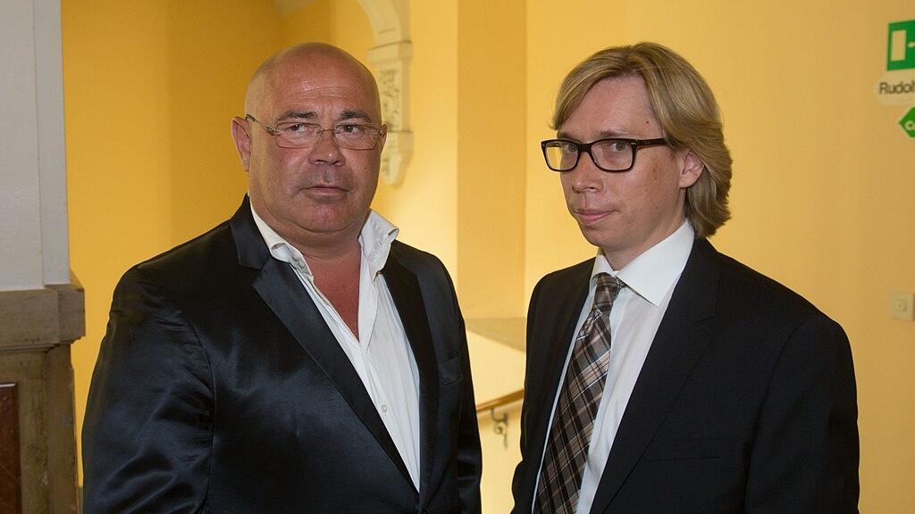 Anwalt Werner Tomanek und Helmut Werner.